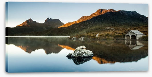 Morning glow at Cradle Mountain
