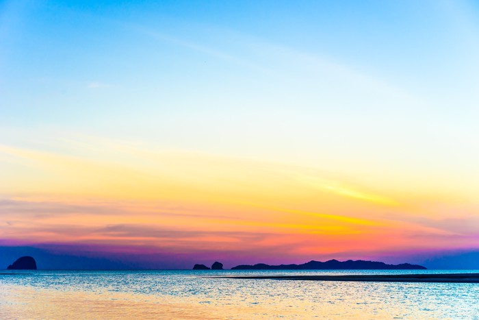 A happy horizon
