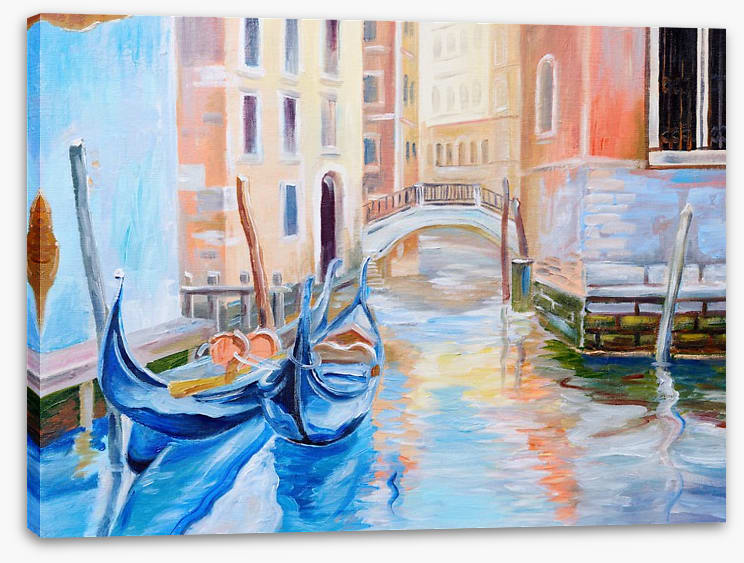 Gondalas on the Venice canal