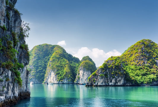 Ha Long Bay lagoon