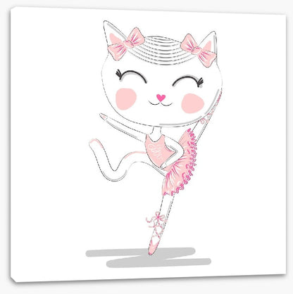 Kitten penché
