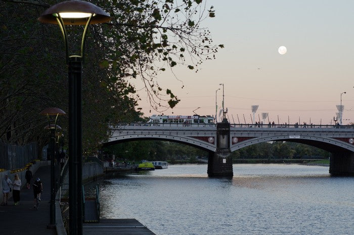 Melbourne moonrise