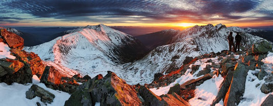 Last rays over the peaks